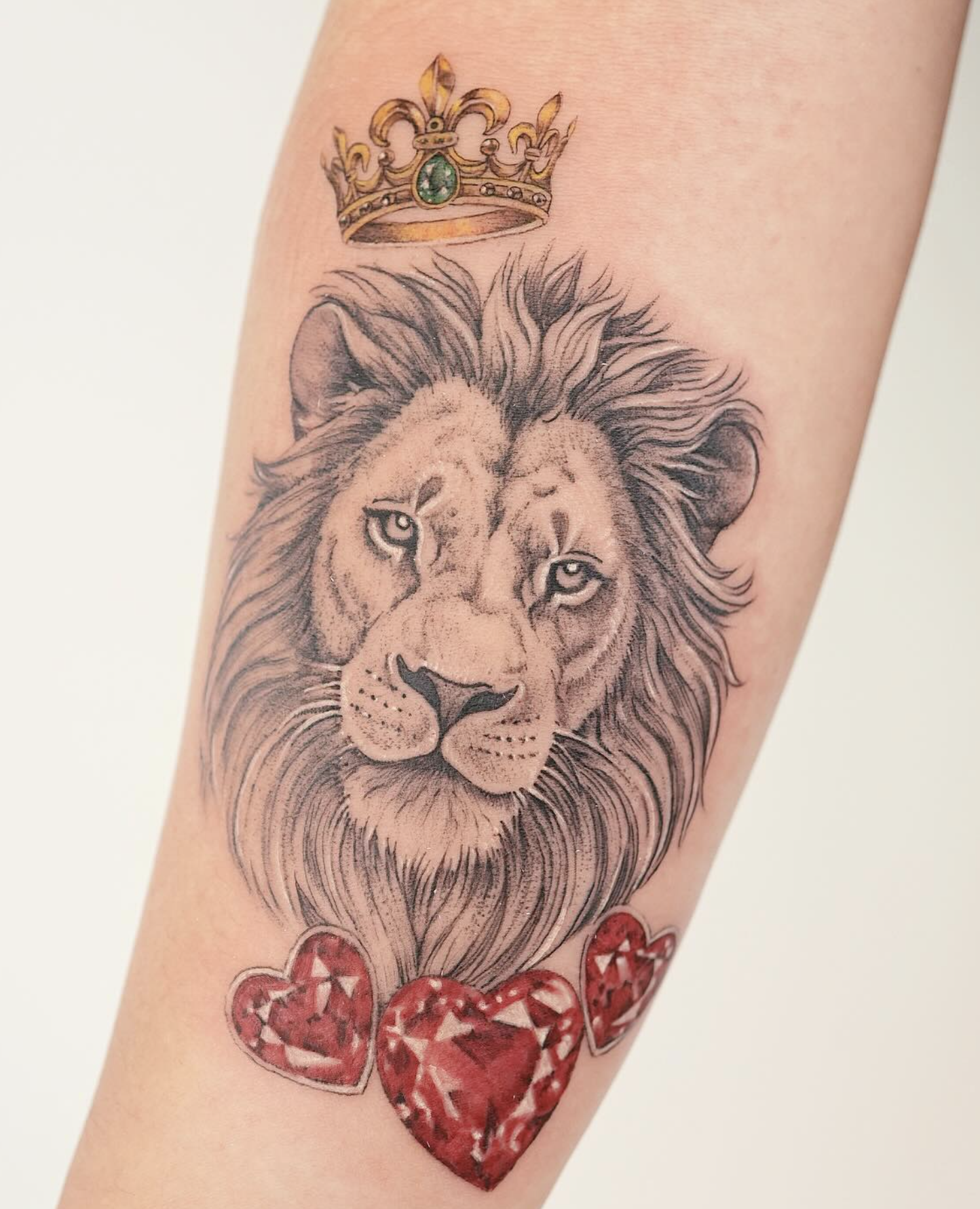 Lion with Gems